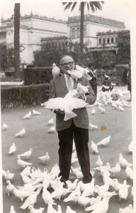 Ben Graham in Sevilla, Spain, October 1964, courtesy Benjamin Graham, Jr.